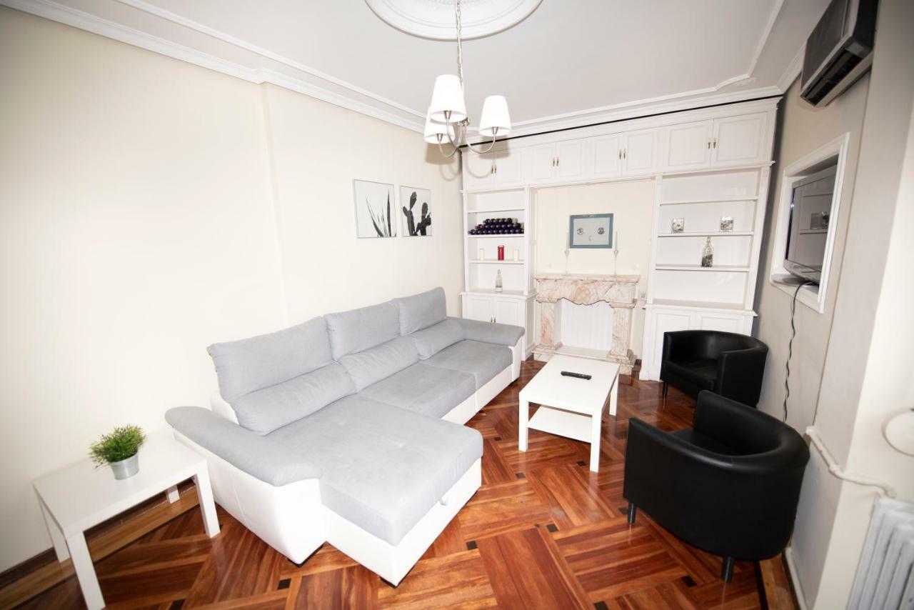 Espacios Blanco Santiago - Con Parking. Apartment Valladolid Exterior photo
